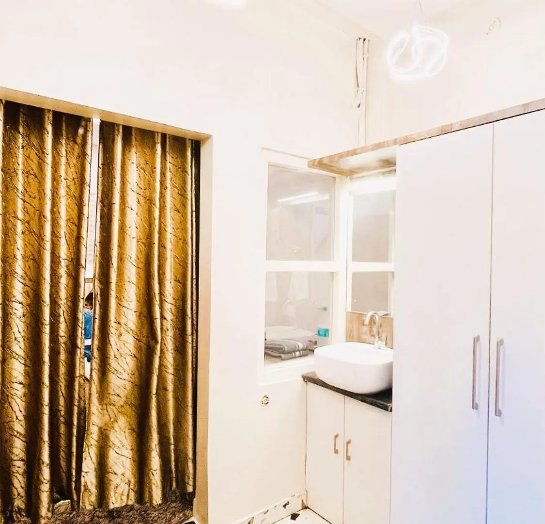 ורנאסי Suman Paying Guest House