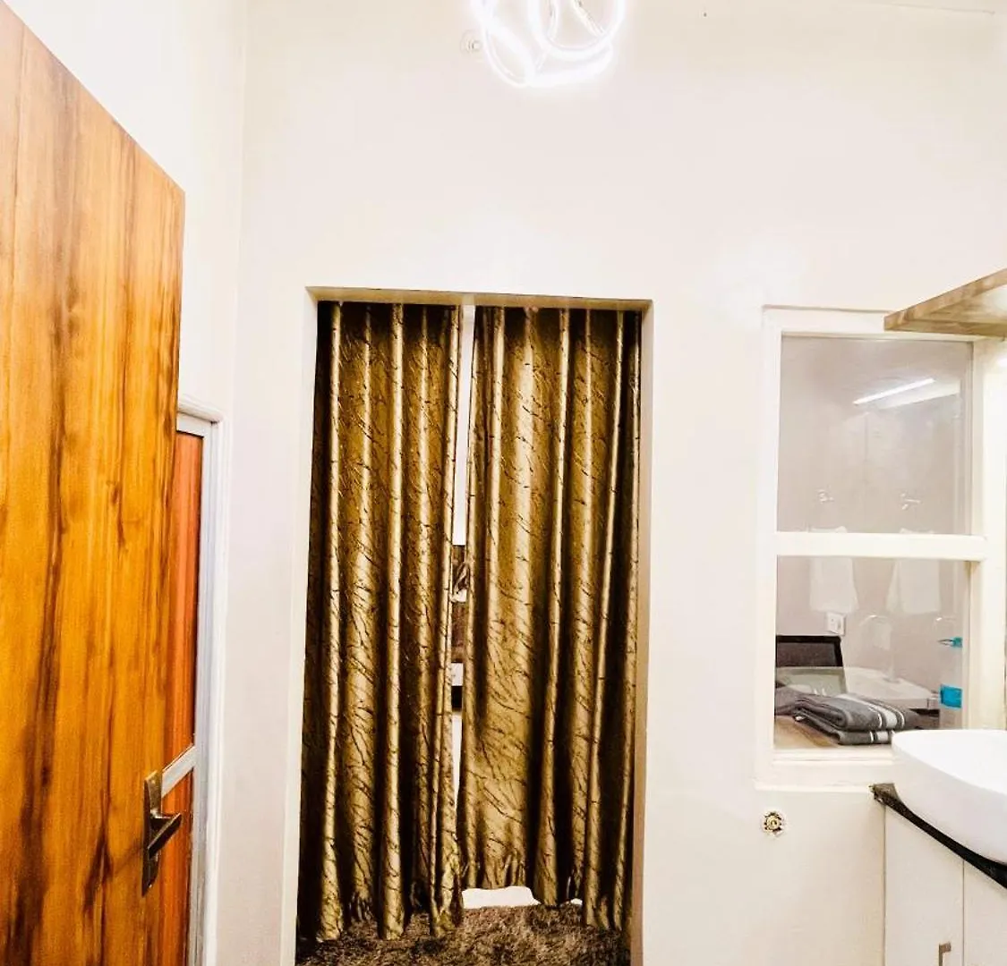 ורנאסי Suman Paying Guest House